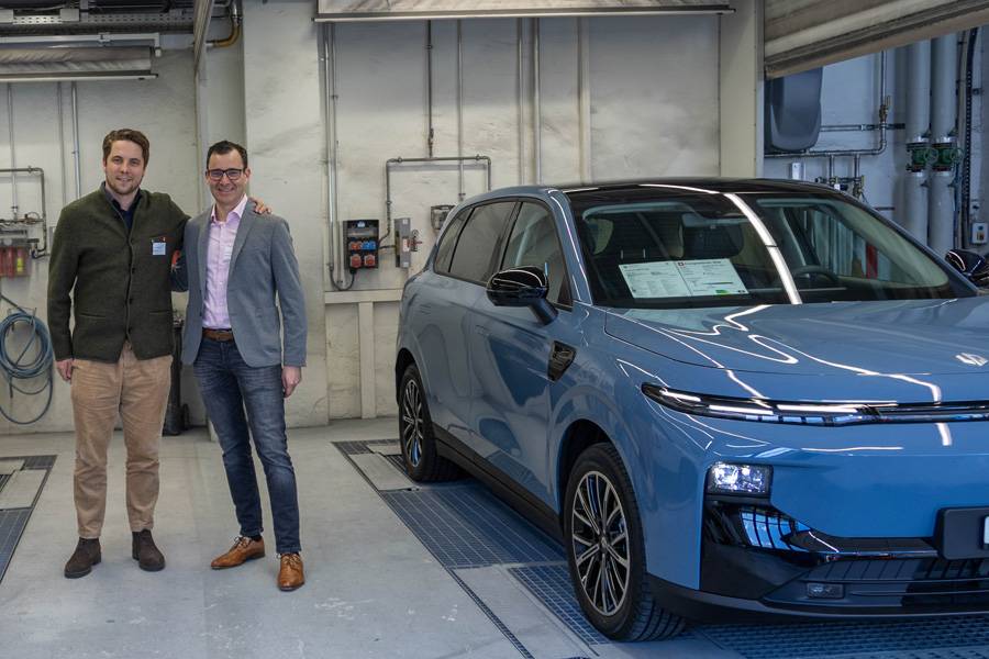 Patrick von Bachellé (links) hatte in Basel in der Person von Kundendienstleiter René Wernli grosse Unterstützung. Er brachte die operative Schweizer Perspektive ein. 