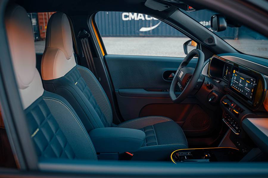 Innen überrascht der Grande Panda mit wohnlicher Anmutung, eigenständigem Design und erstaunlich viel Liebe zum Detail – weit entfernt von der früheren Panda-Kargheit.