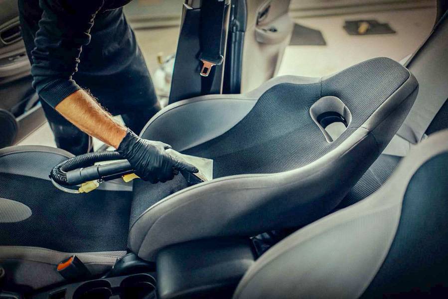 L’entretien automobile là où le besoin se présente: nowaclean propose des services de nettoyage durables et innovants directement sur site, élargissant ainsi l’offre destinée aux véhicules de flotte et d’autopartage.