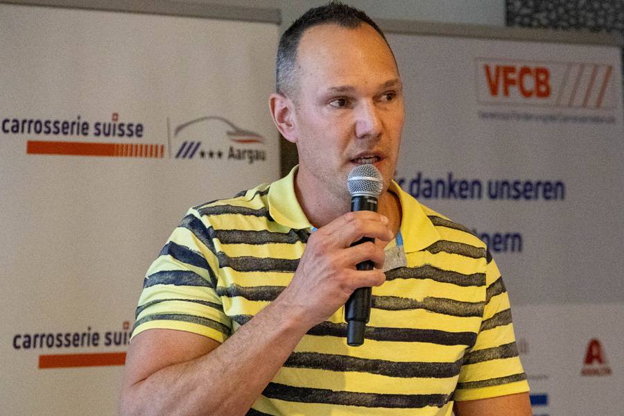 Geniale Idee: Sektions-Vizepräsident David Maier stellt im Detail die «Plakataktion Schnupperlehre» vor, die zusammen mit der APG kreiert worden ist.