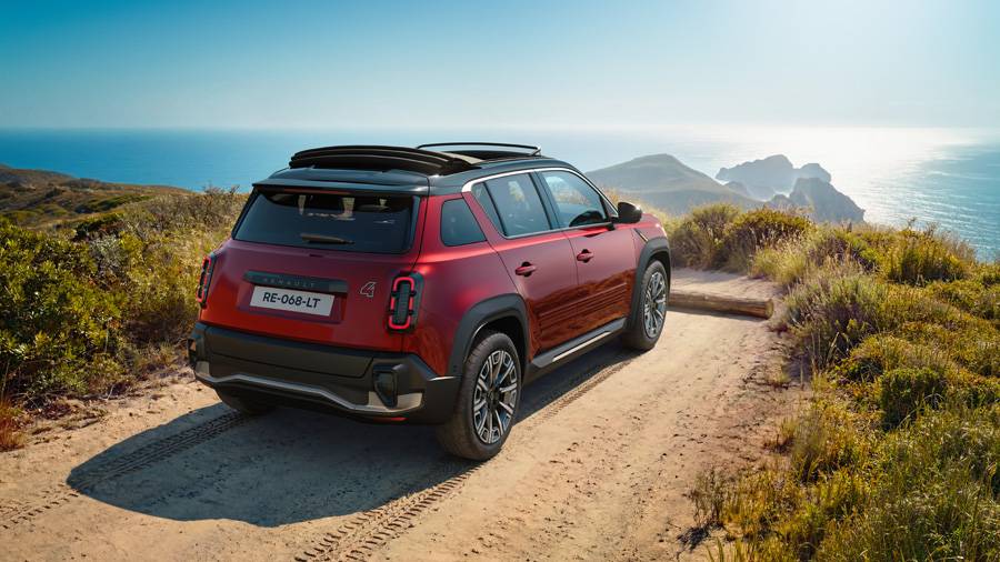 Auch im Heck bleibt der Auftritt robust und klar gezeichnet: Die neue Ausführung verbindet den charmanten Stil des Stromers mit einem zusätzlichen Schuss Freizeitauto.