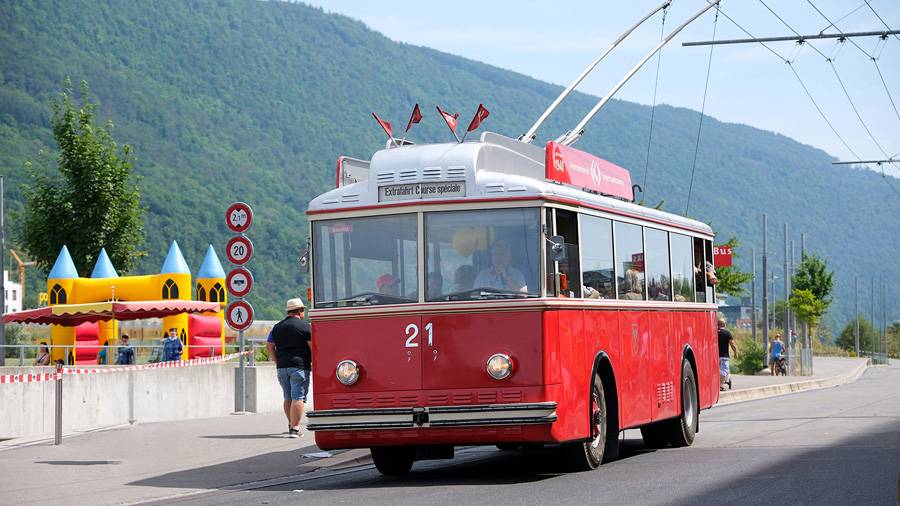 Ein besonderer Aufreger 2026: Der Oldtimer-Trolleybus Nr. 21 aus dem Jahr 1940 lädt zu kostenlosen Rundfahrten von rund 20 Minuten ein.