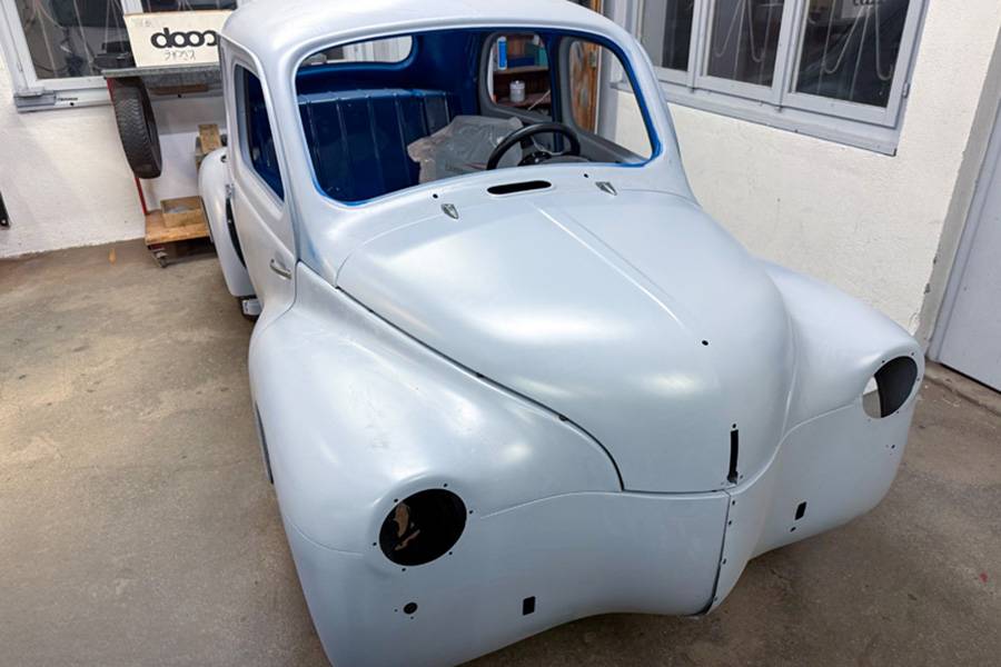 . . . Sechzigern bekommt eine Chance auf ein zweites oder gar drittes Leben. Hier steht der auch Renault Heck genannte Oldtimer in grundierter Höchstform da. Kurz darauf . . .