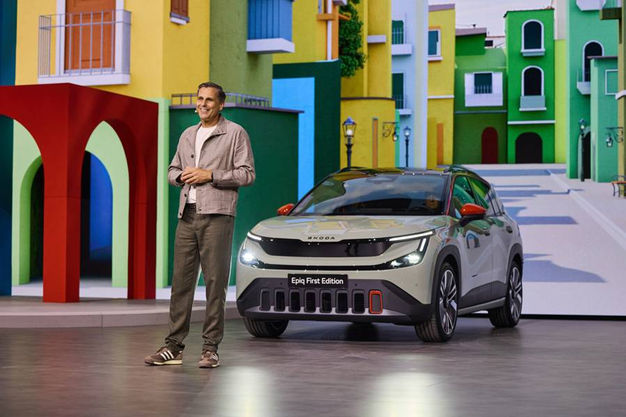Die Version «First Edition» soll ab Herbst als elektrisches Einstiegsmodell in der Schweiz erhältlich sein. Das Modell kombiniert zusätzliche Ausstattung mit . . . 