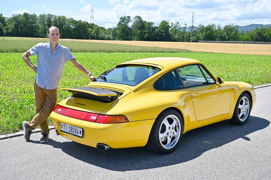Der gelbe Porsche 911 belegt mit nur zwei Punkten Rückstand den zweiten Rang. Ein Klassiker, der seine Wirkung nicht lange erklären muss.