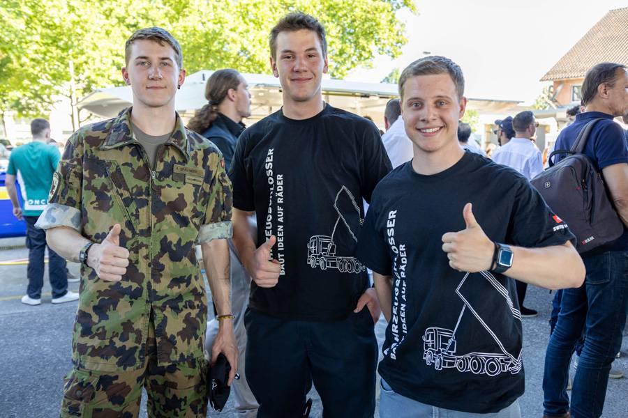 Si seulement le chronomètre n’existait pas… La branche des constructeurs de véhicules peut désormais compter sur trois jeunes professionnels remarquables: de gauche à droite, Andrin Spalinger, Marc Brüngger et Michel Luc Baumann.