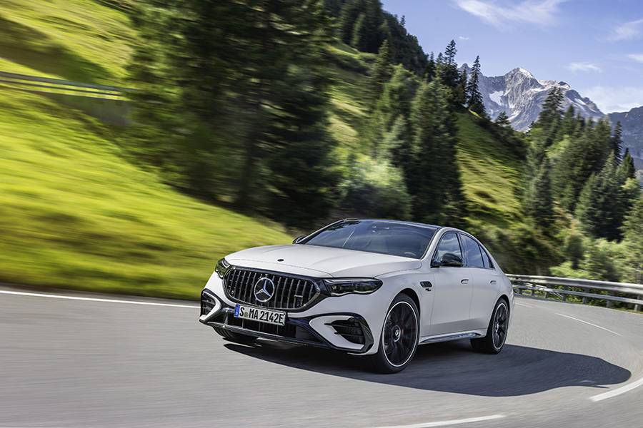 Sportive, luxueuse et, en été, apparemment à manier avec précaution: cette Mercedes-AMG E 53 Hybrid 4Matic+ sert ici d’image d’illustration. La version exacte du véhicule du plaignant n’est pas connue.