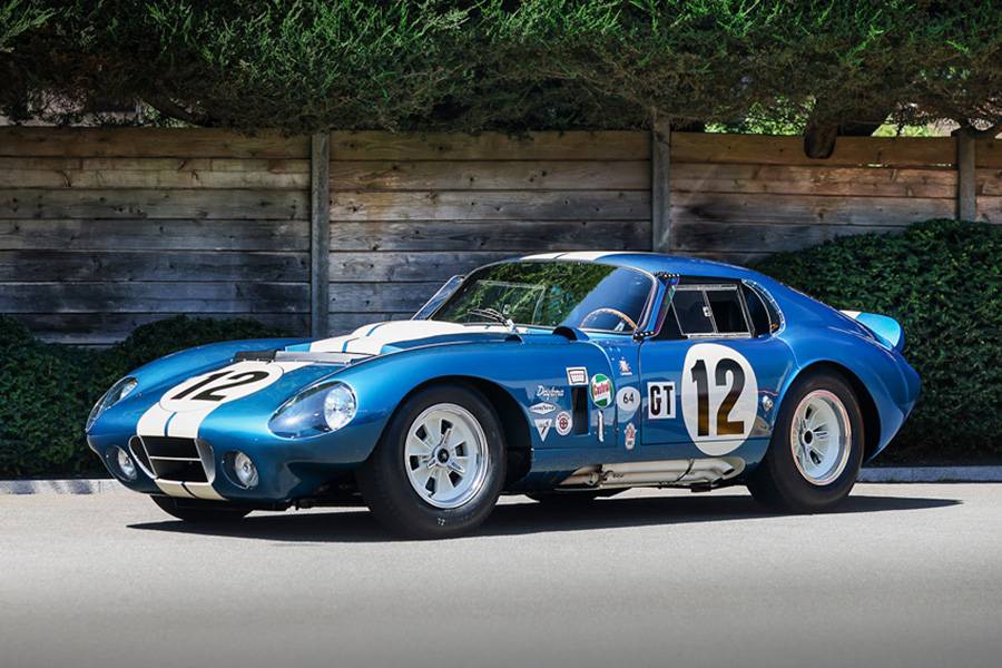 Estimée à plus de 25 millions de dollars par Gooding Christie’s et vendue 42,905 millions, la Shelby Cobra Daytona Coupe CSX2300 est devenue l’automobile américaine la plus chère de l’histoire des enchères. Photo: avec l’aimable autorisation de Gooding Christie’s.