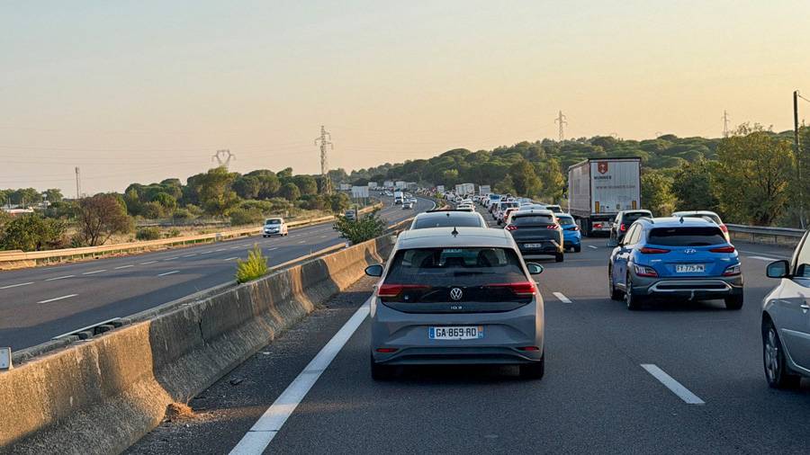 Trafic des vacances compris : plusieurs embouteillages ont ralenti notre progression vers la Méditerranée.