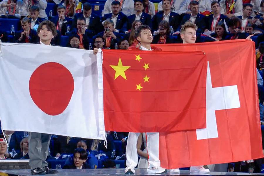 La Chine en tête, le Japon deuxième, la Suisse sur le podium : Jiao Jiao s’adjuge l’or, Sho Yoshida l’argent et Gilles Glauser complète le trio avec le bronze.