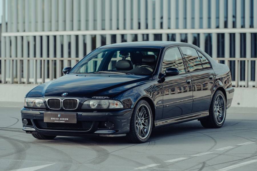 Ein M5 für 250 000 bis 350 000 Euro: So lautet die Schätzung von Broad Arrow. Am 9. Oktober 2026 kommt der Versuchsträger in Belgien unter den Hammer.