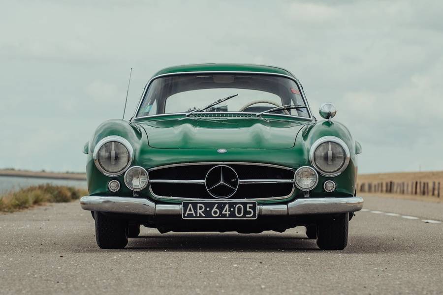 Une étoile qui pourrait valoir des millions : Broad Arrow estime cette 300 SL suisse entre 1,7 et 2 millions d’euros. Elle sera proposée aux enchères le 9 octobre 2026 à Knokke-Heist.